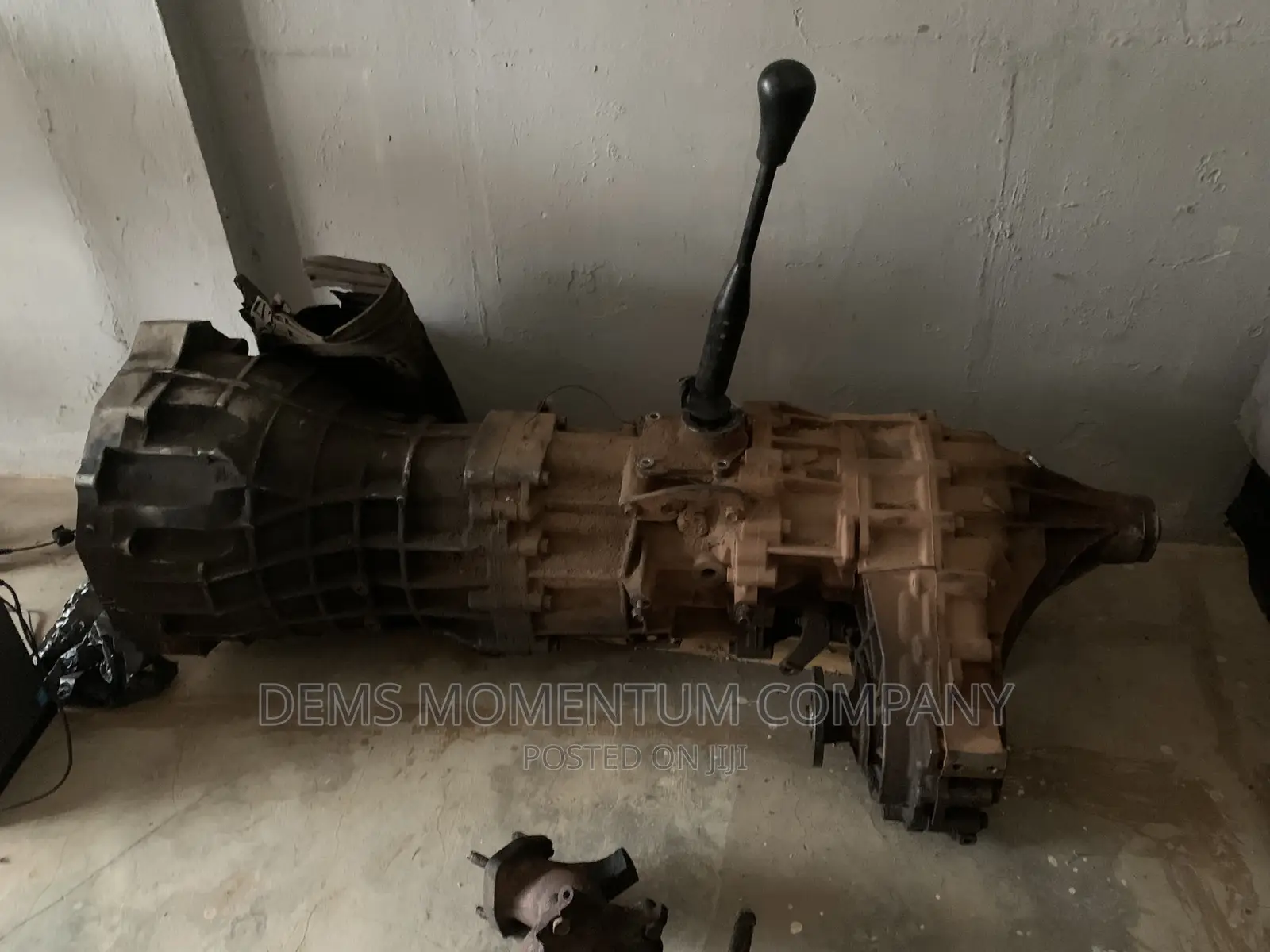 Nissan Hardbody Pickup Gear Box Transmission