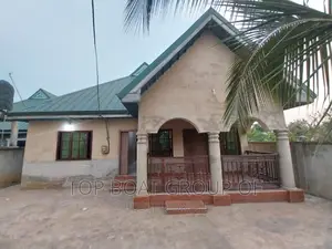 Furnished 4bdrm House in Top Boat Estate, Kumasi Metropolitan for sale