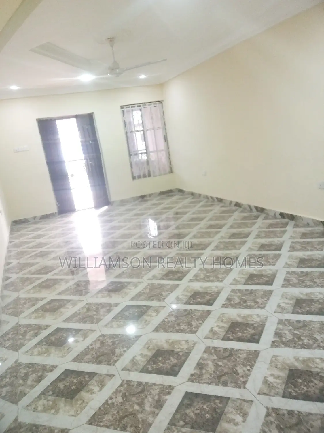 2bdrm Apartment in Community 18 Area, Spintex for rent