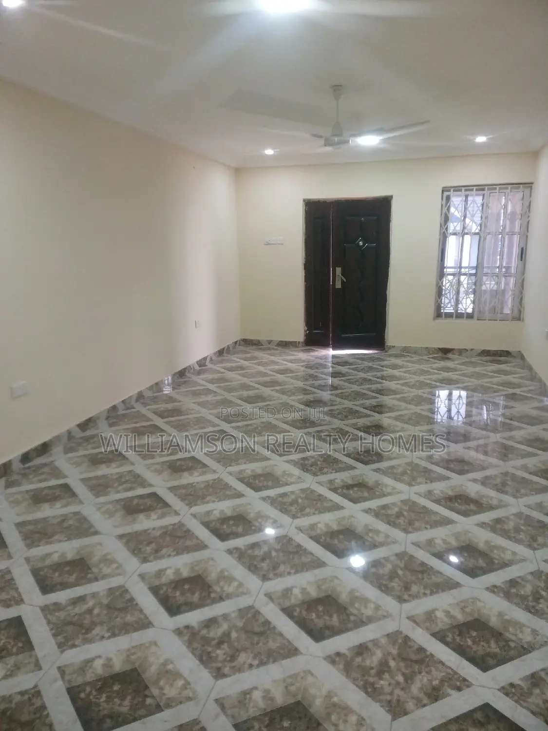 2bdrm Apartment in Community 18 Area, Spintex for rent