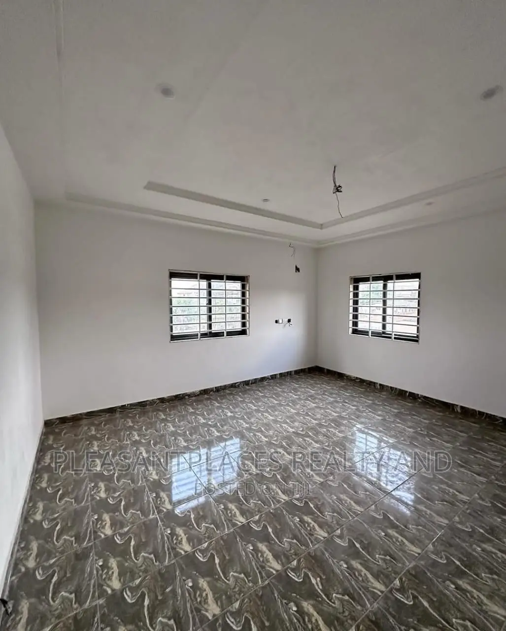 4bdrm Duplex in Pleasantplaces, East Legon for rent