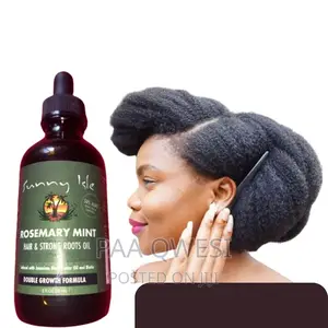 Rosemary Oil Infused With Biotin Jamaican Castor Oil.