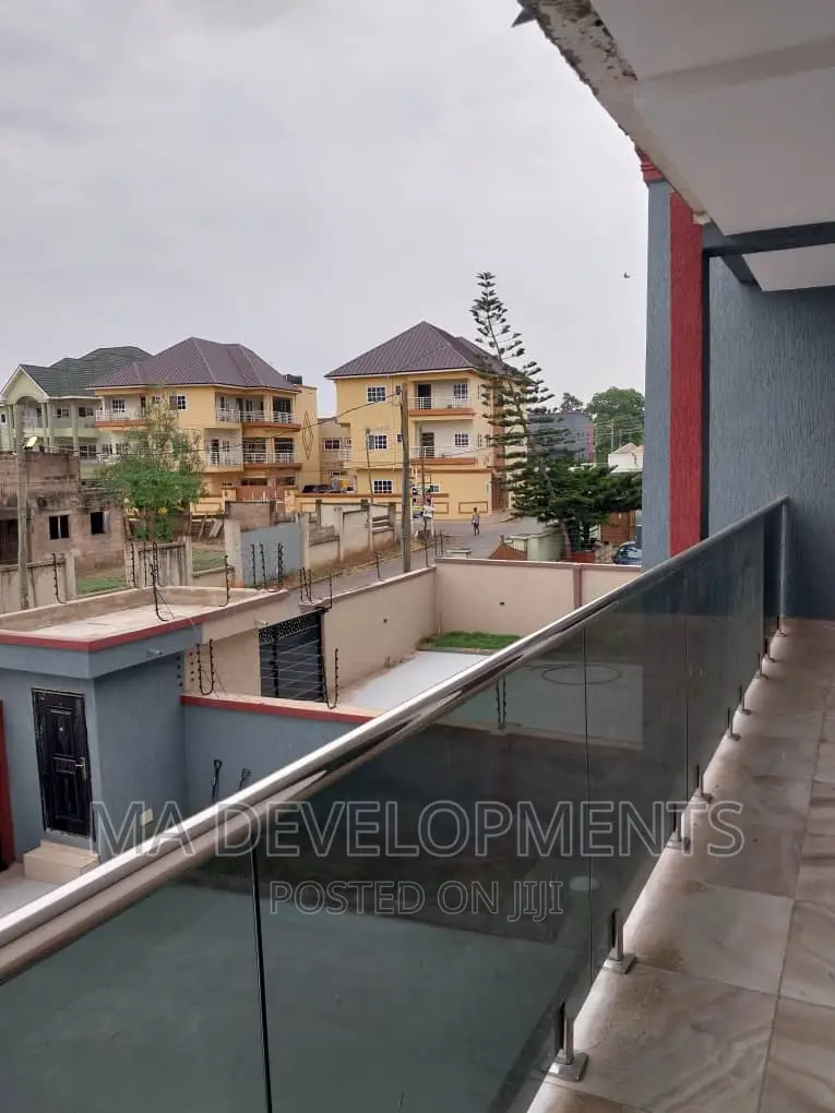 4bdrm Duplex in M.A Developments, West Legon for sale