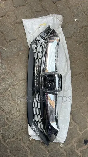 Honda CR-V 2017-2019 Front Bumper Upper Grill Grille