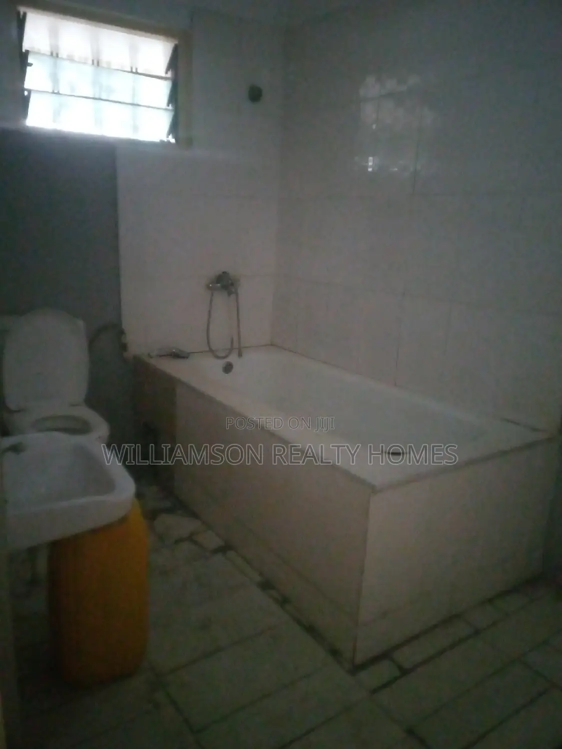 1bdrm Apartment in Community 18 Area, Spintex for rent