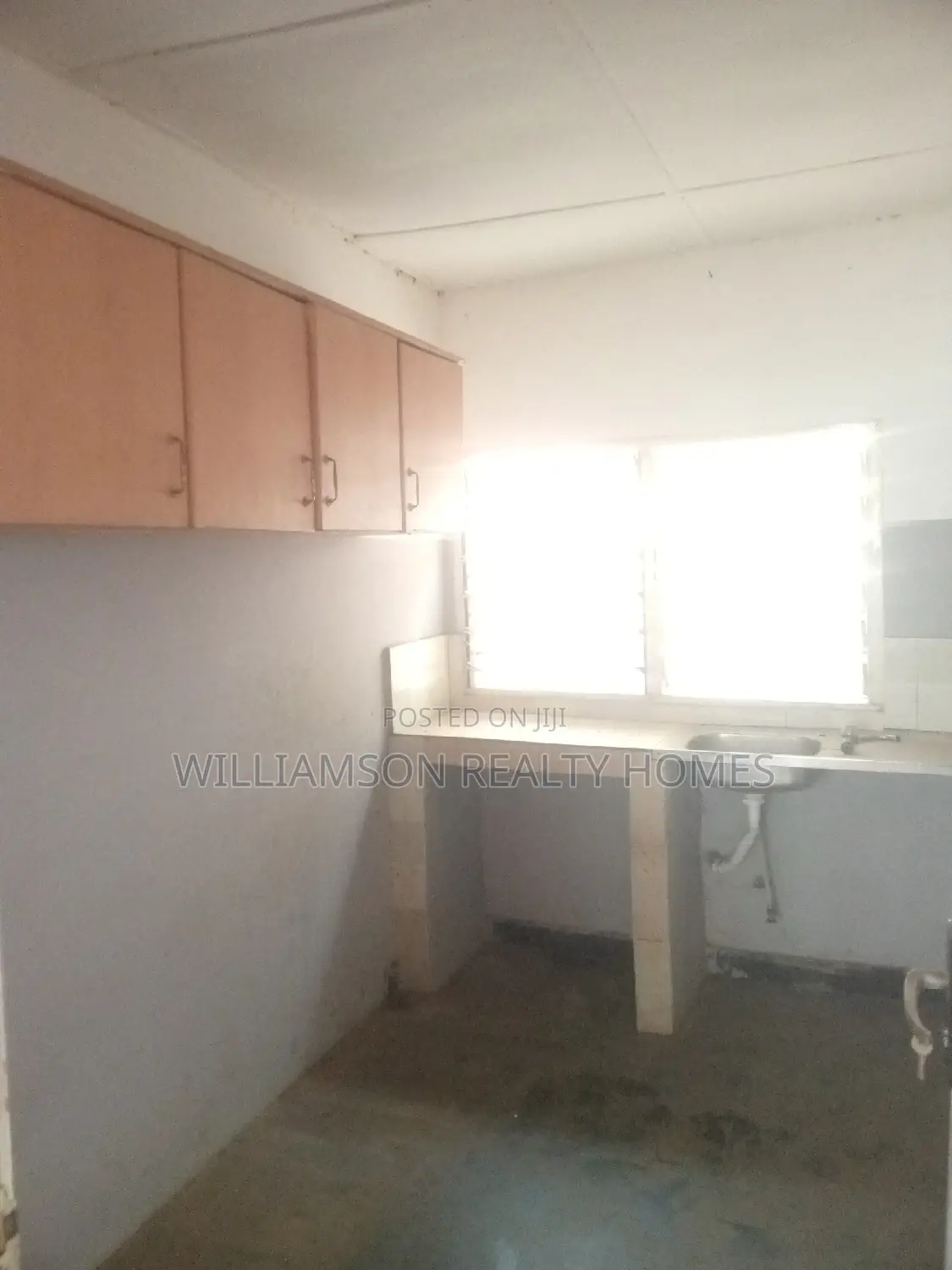 1bdrm Apartment in Community 18 Area, Spintex for rent