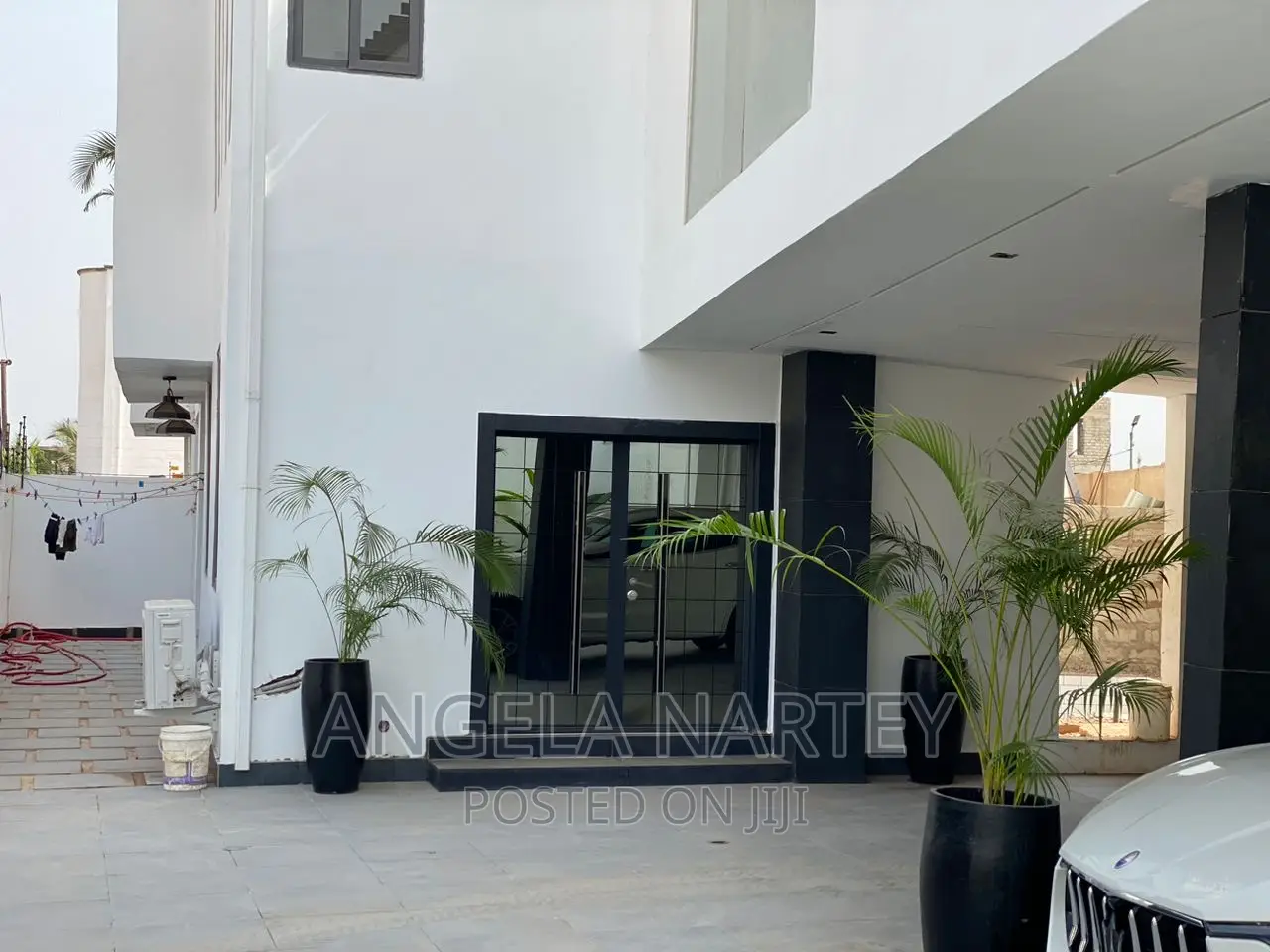 Furnished 4bdrm House in East Airport, Accra Metropolitan for sale