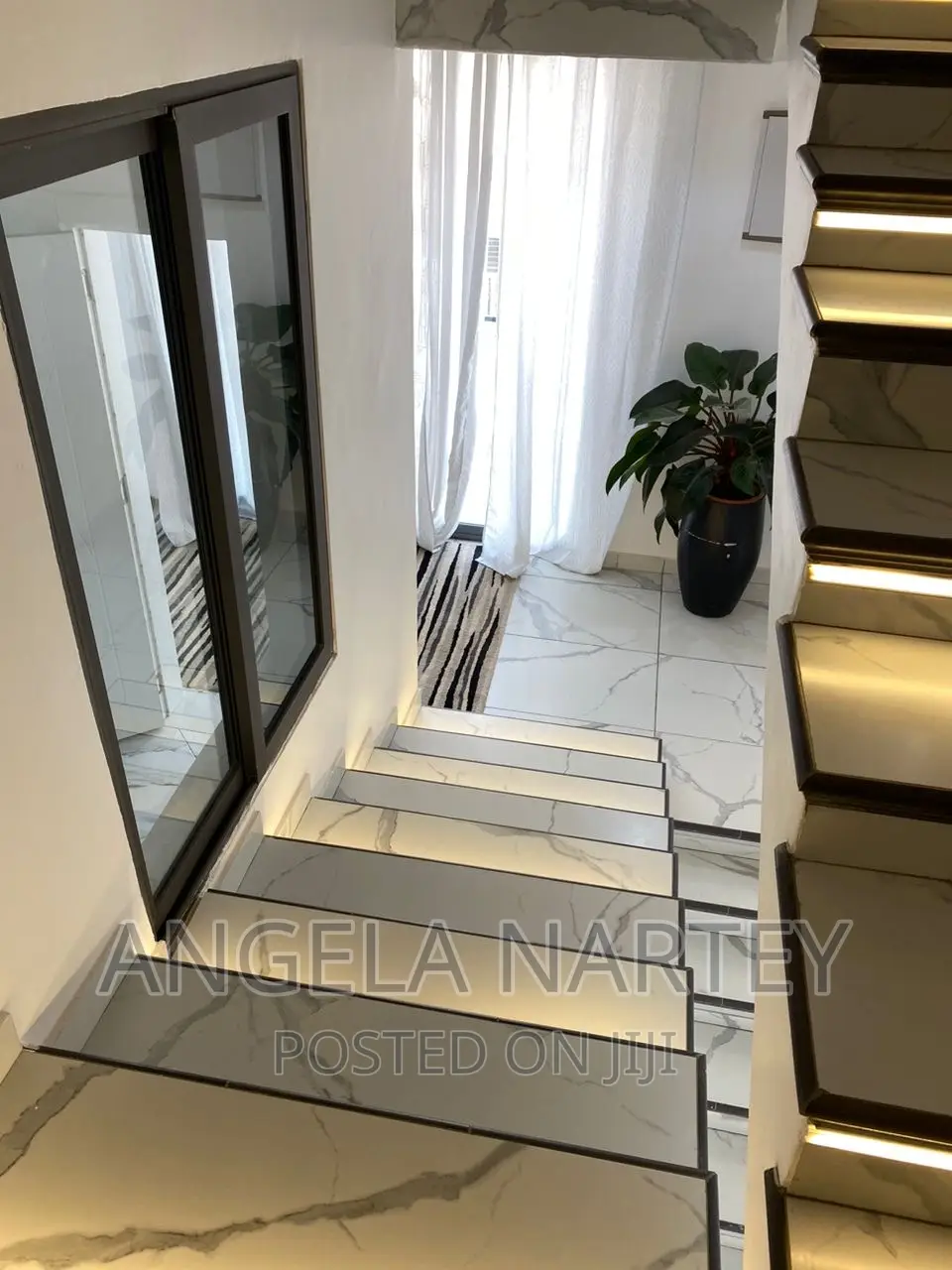 Furnished 4bdrm House in East Airport, Accra Metropolitan for sale