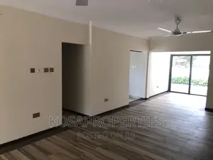3bdrm House in Tema Community 22 for sale
