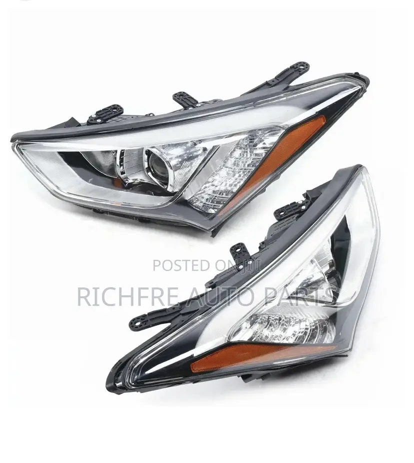 Hyundai Santa Fe 2014 Headlight