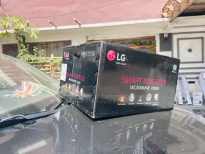 Fast Cooking Microwave Oven Lg MS4295CIS