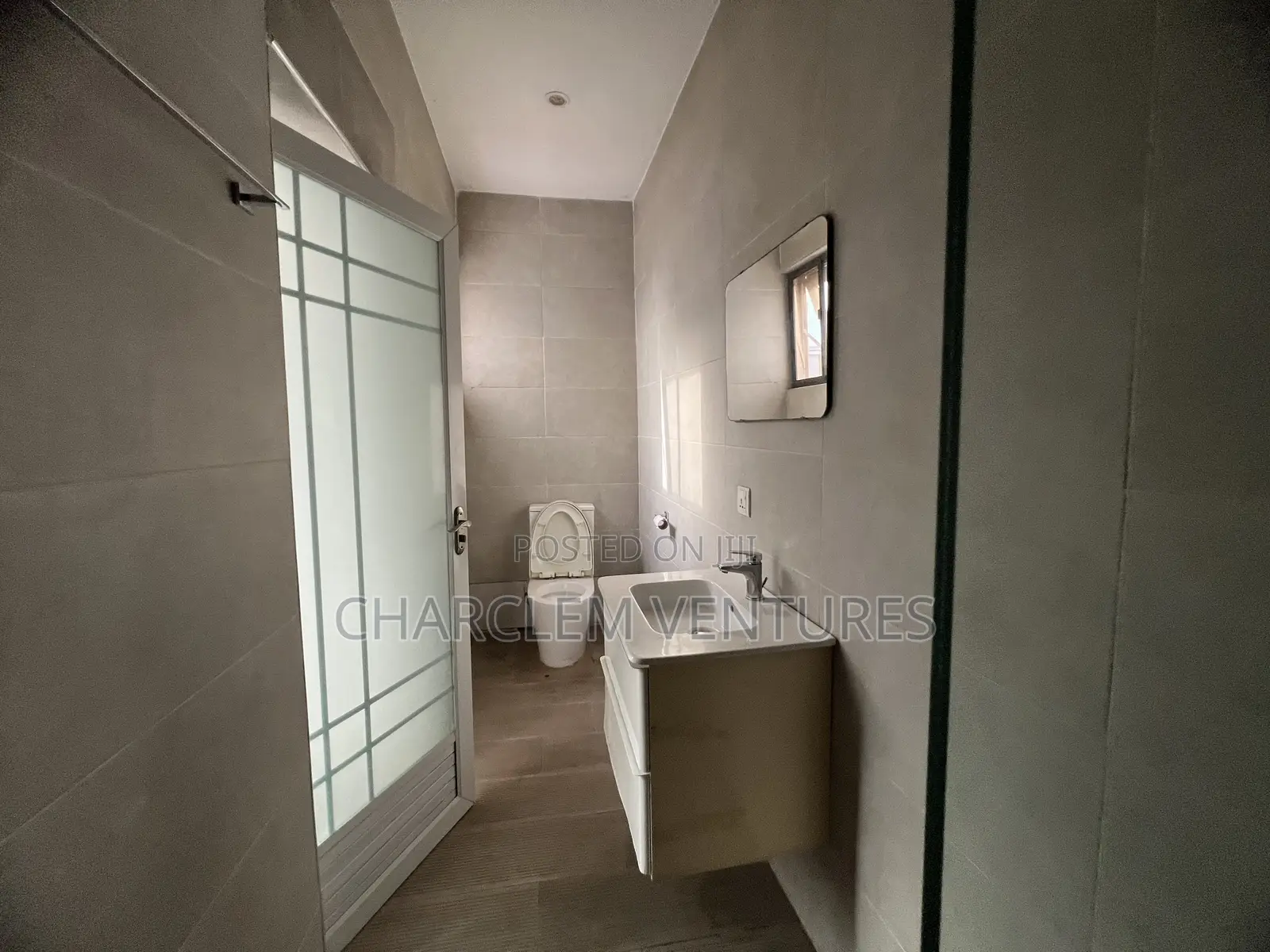 4bdrm House in Charclem Ventures, Accra Metropolitan for rent