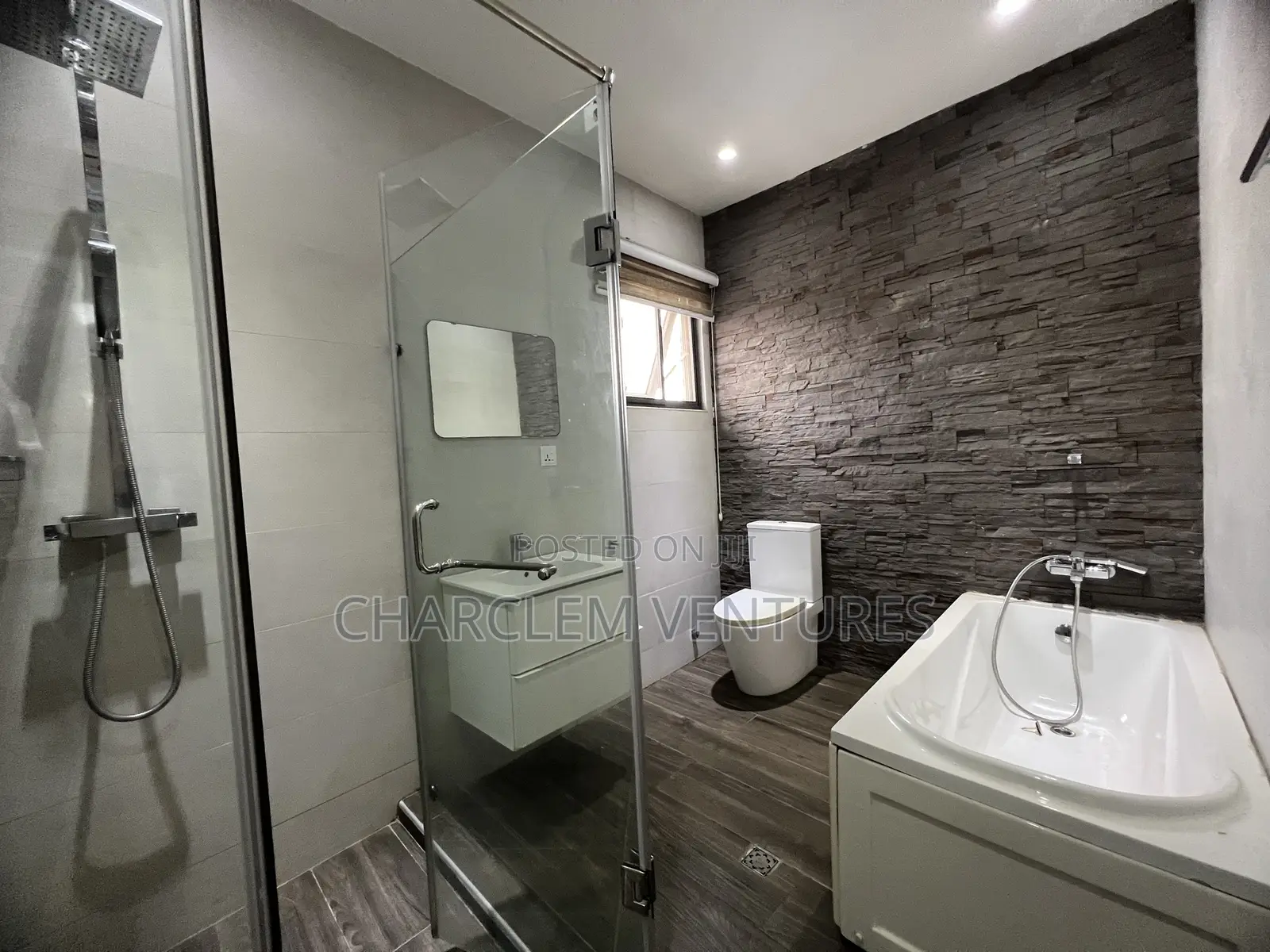 4bdrm House in Charclem Ventures, Accra Metropolitan for rent