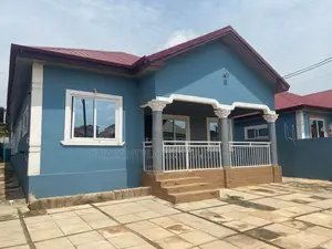 5bdrm House in Pleasantplaces, Pokuase for rent