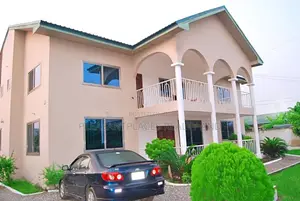 5bdrm Duplex in Pleasantplaces, Ofankor for rent