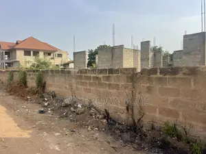 Land for Sale With Uncomplited House Trasacco Zoomlion
