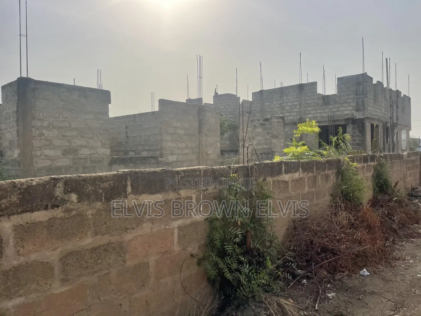 Land for Sale With Uncomplited House Trasacco Zoomlion