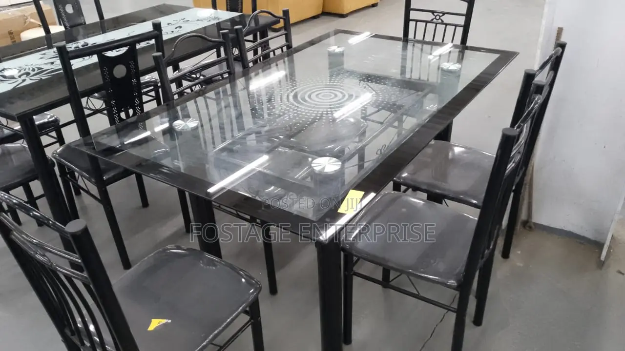 Durable Brand New Dining Table 6 Seating
