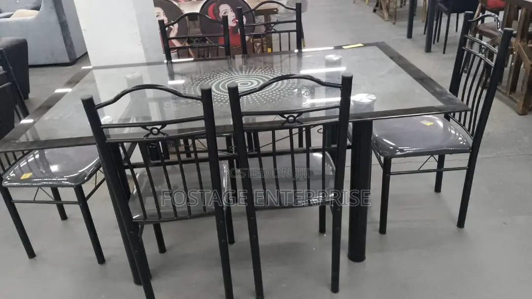 Durable Brand New Dining Table 6 Seating