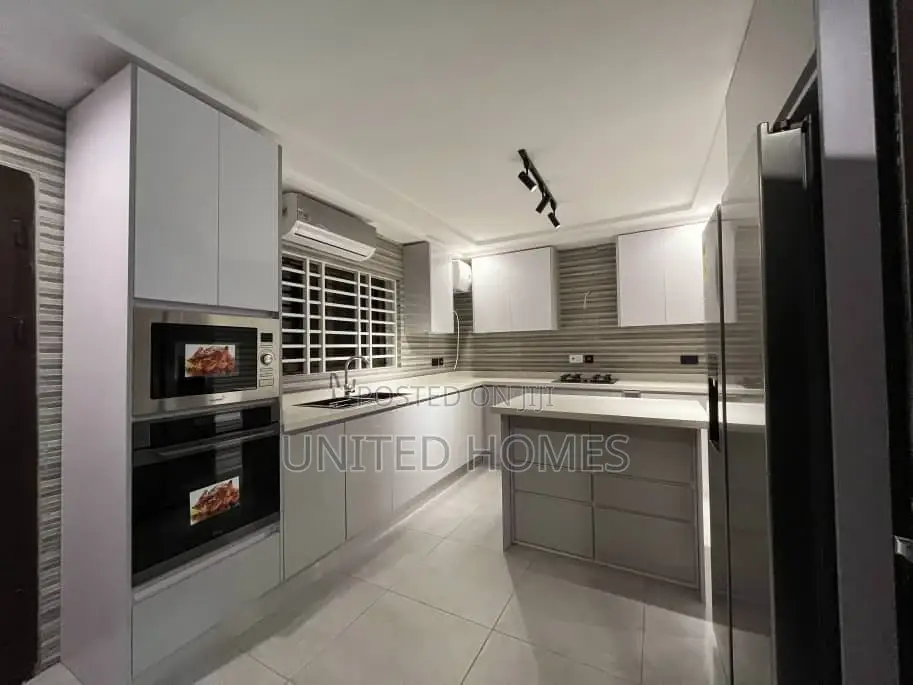 4bdrm House in Ashomang Estate for sale