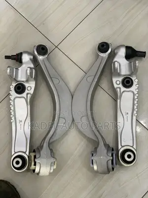 Range Rover Velar Control Arm / Lower Arm Set