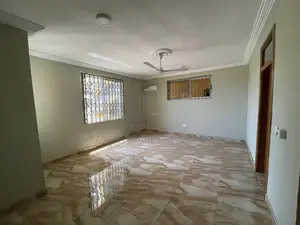 3bdrm Apartment in Pleasantplaces, East Legon for rent
