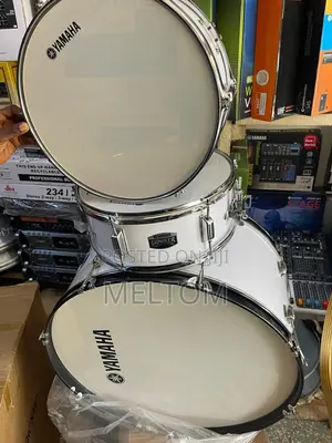 Yamaha 3-Piece Foreign Parade/School Drumset
