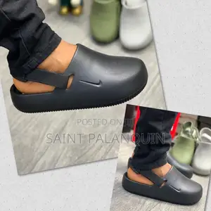 Nike Cro Slides