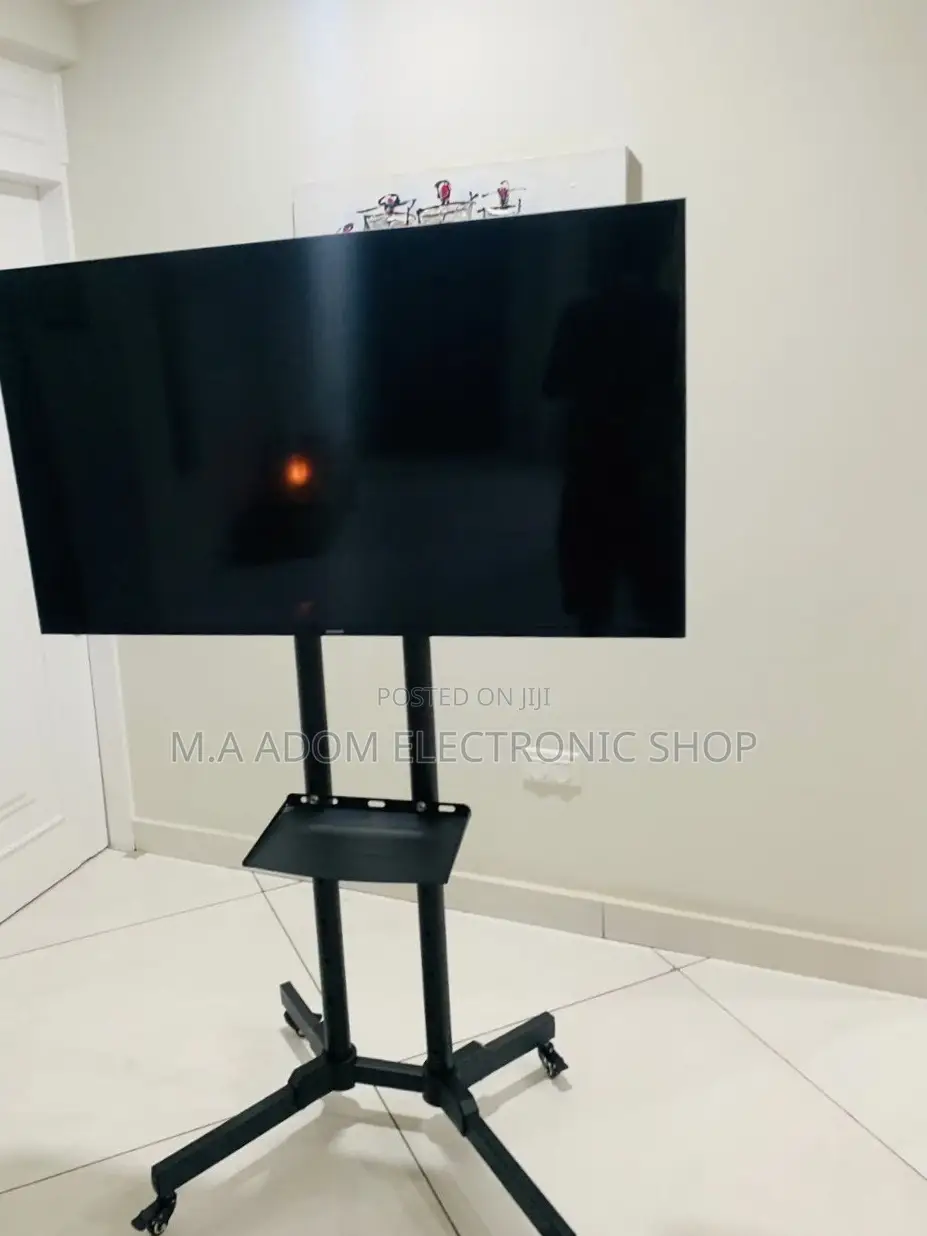 Long Lasting Moveable Tv Trolly for 32” - 70 Inch Tv,Black