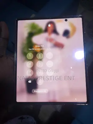 Samsung Galaxy Z Fold 3 256 GB Gold