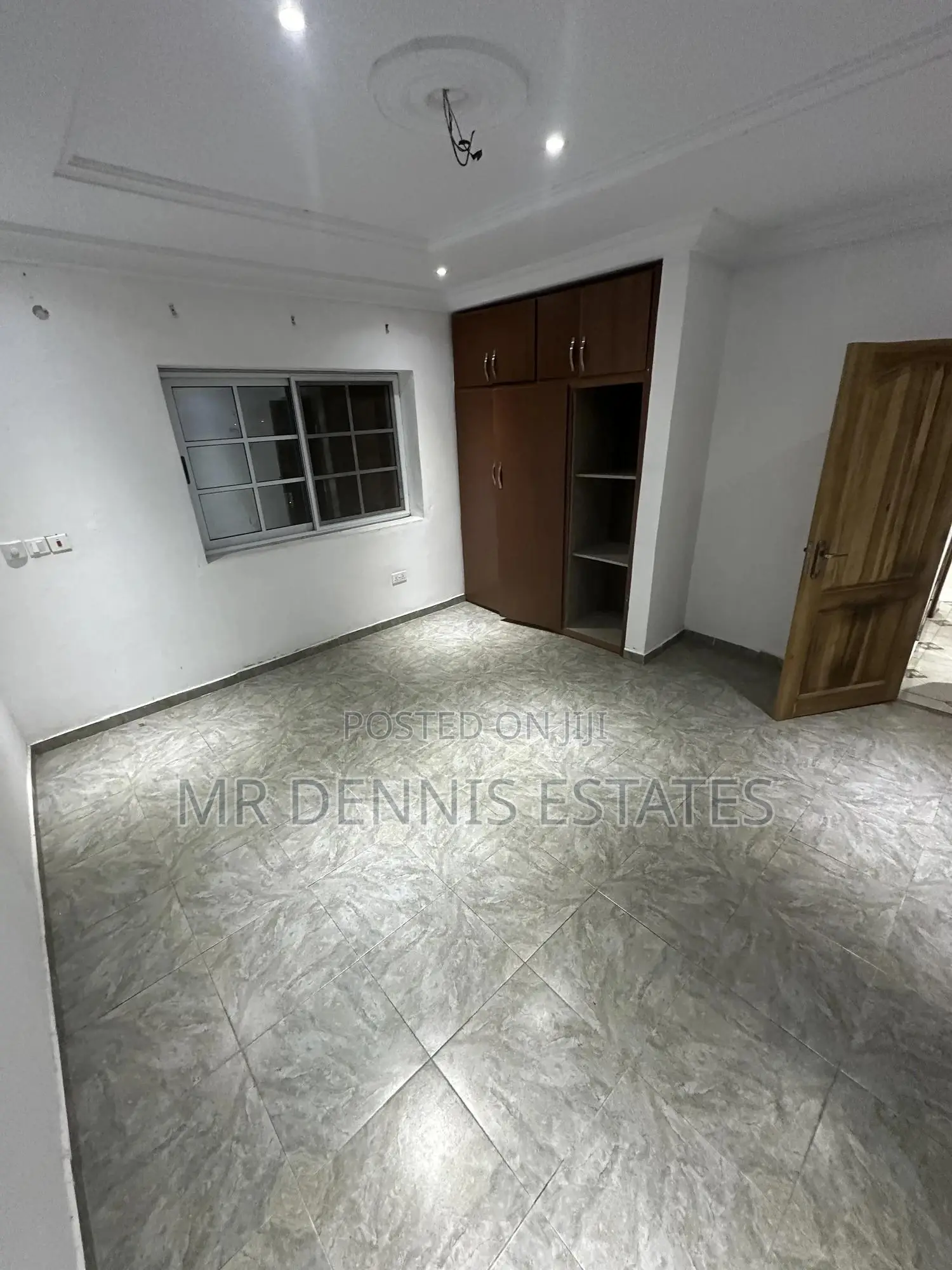 1bdrm Room & Parlour in Westhills Mall for rent