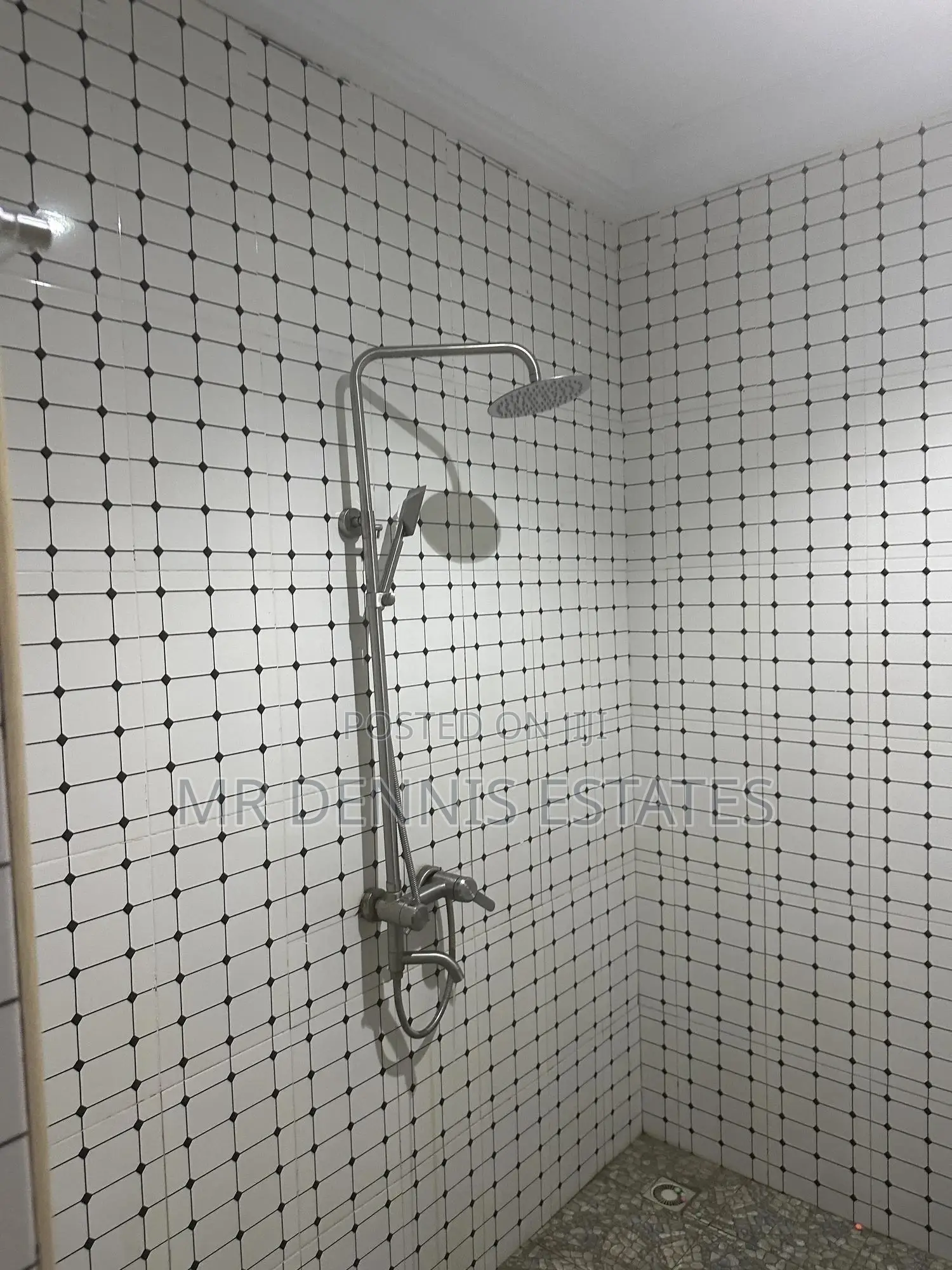 1bdrm Room & Parlour in Westhills Mall for rent