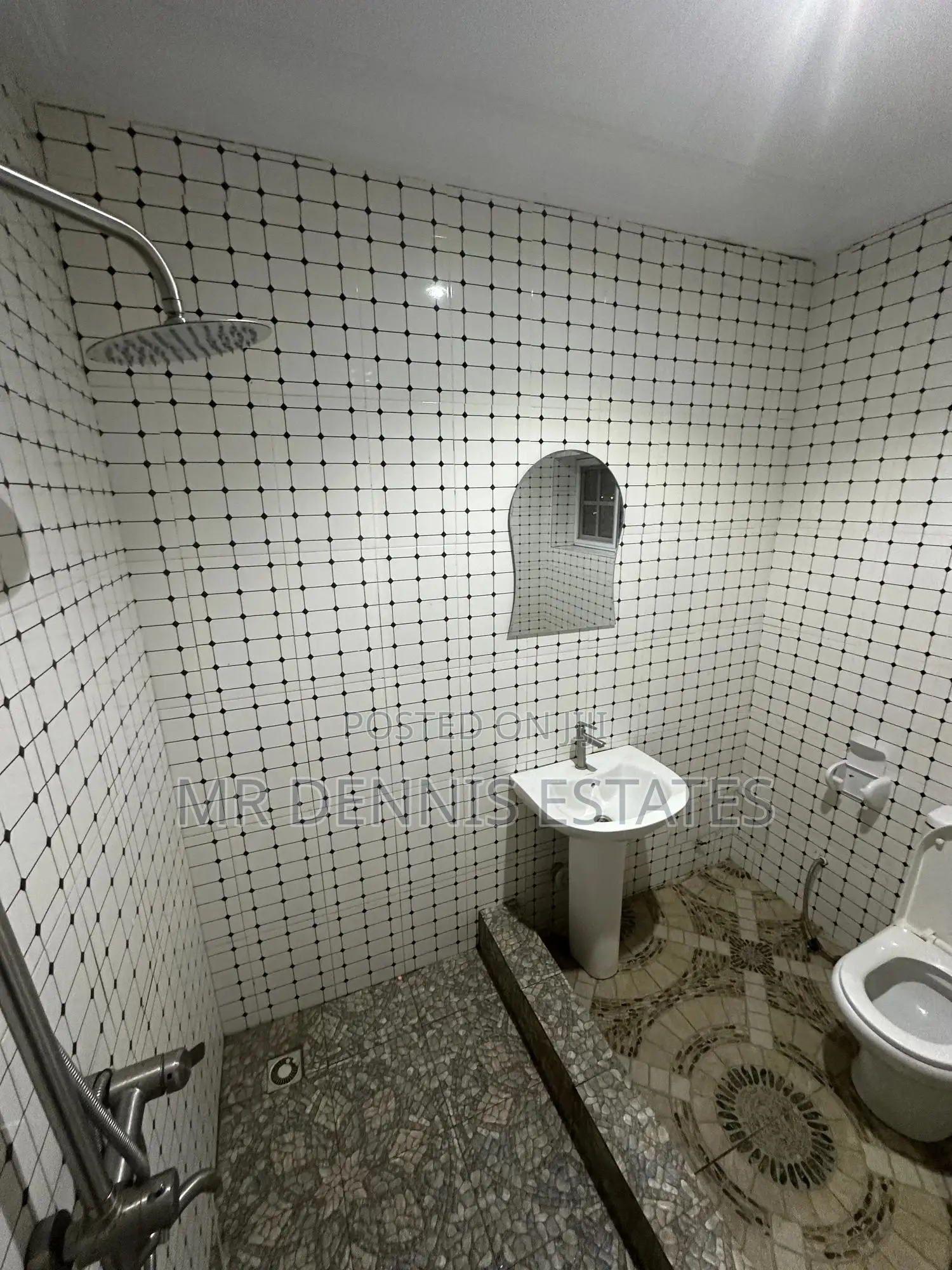 1bdrm Room & Parlour in Westhills Mall for rent
