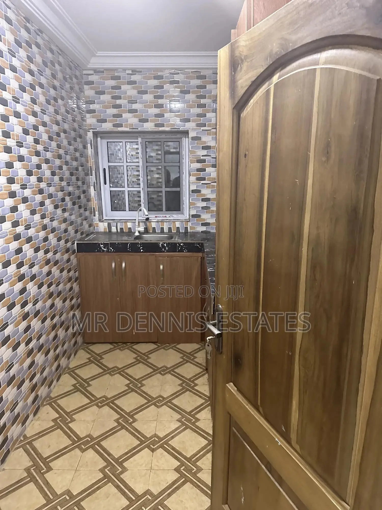 1bdrm Room & Parlour in Westhills Mall for rent