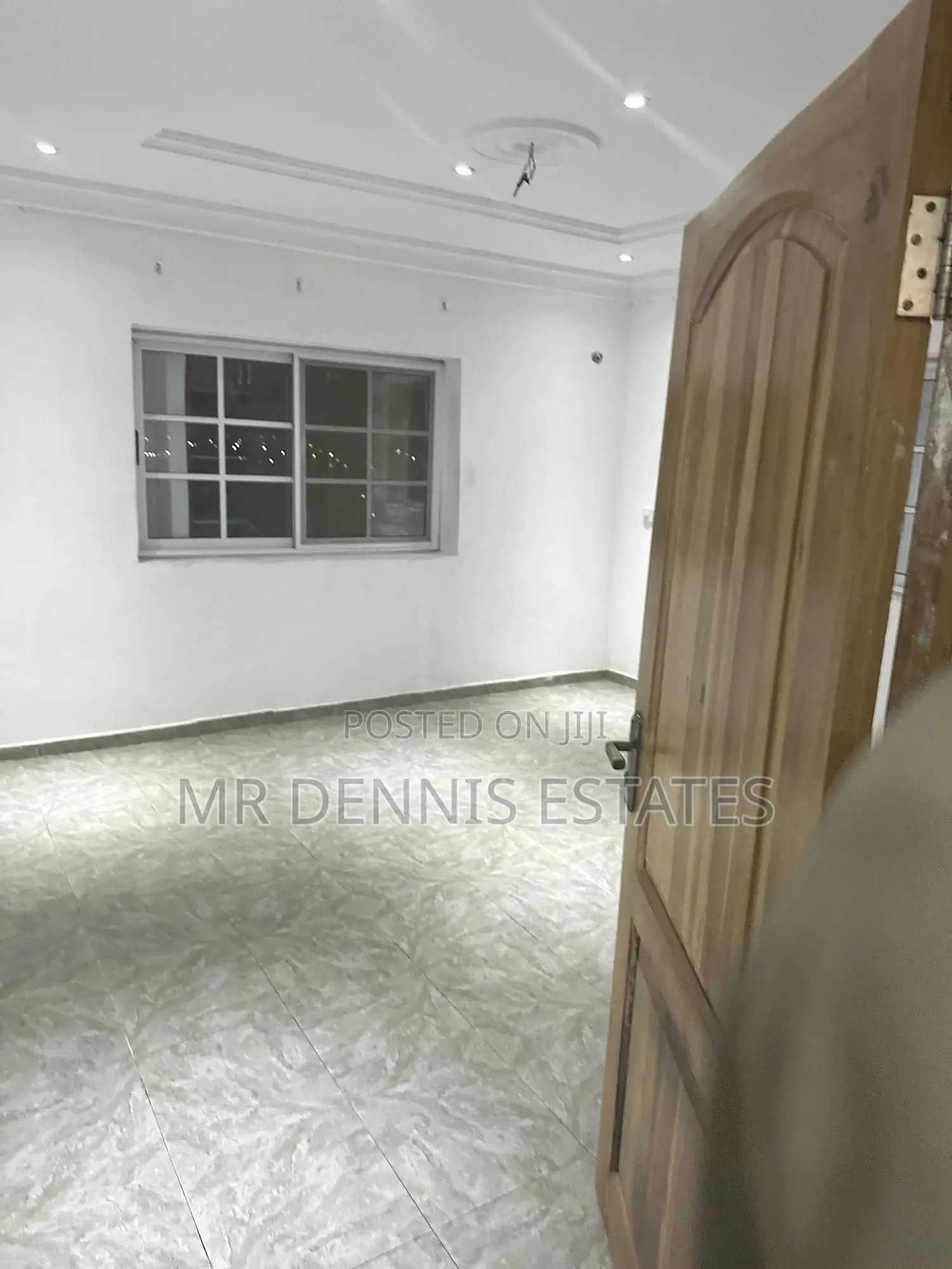 1bdrm Room & Parlour in Westhills Mall for rent