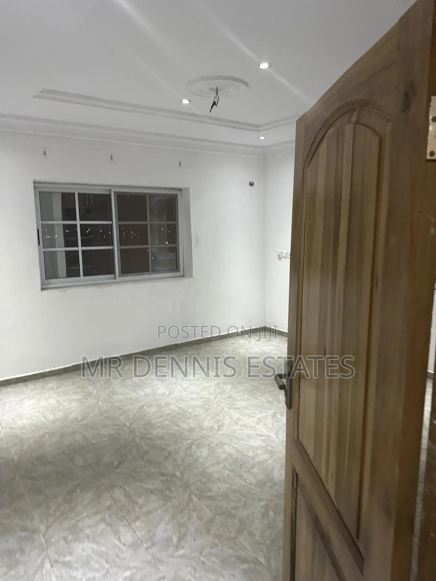 1bdrm Room & Parlour in Westhills Mall for rent