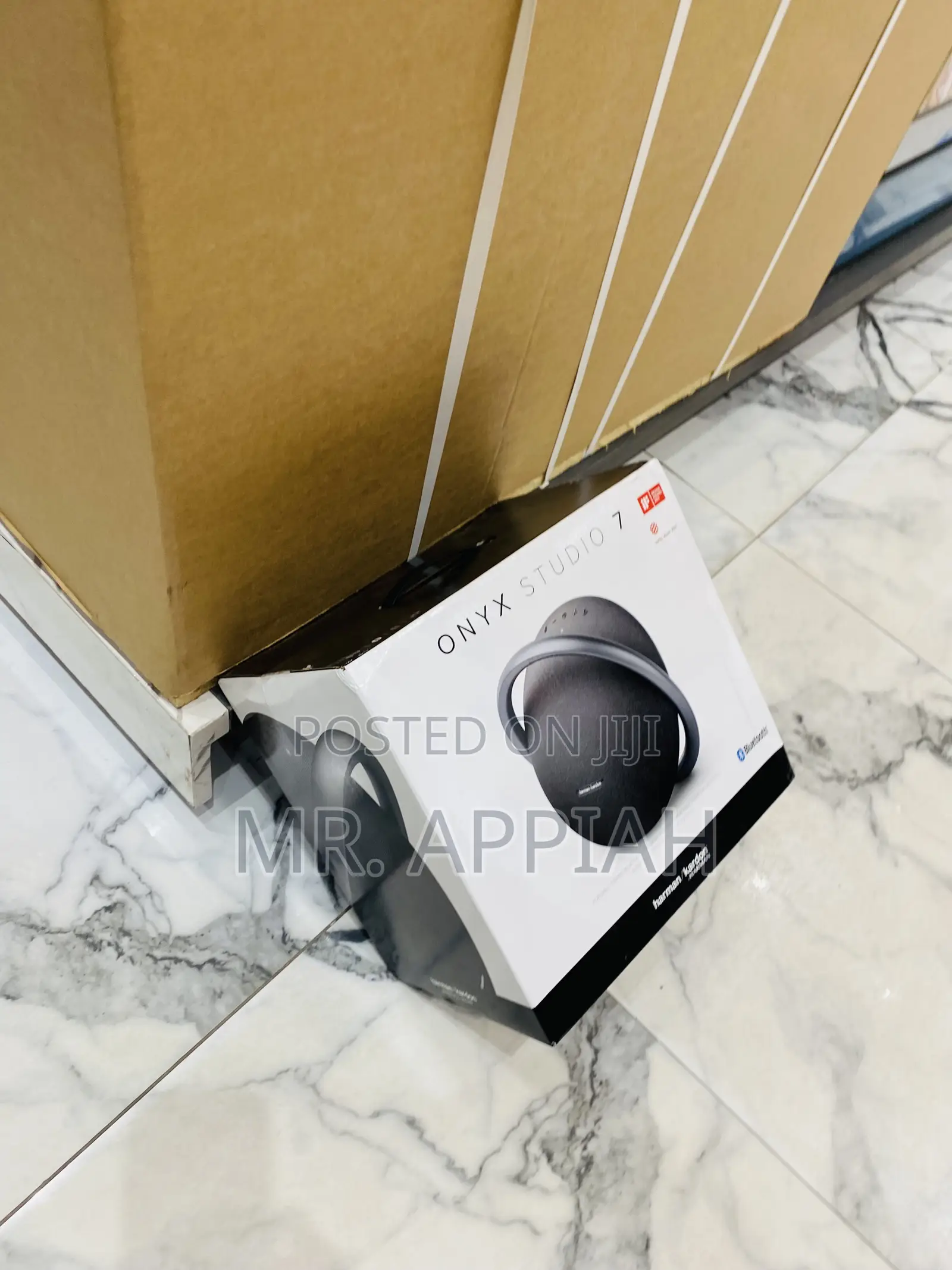 Reliable Harman Kardon Onyx 7 Bluetooth Speaker,Black.