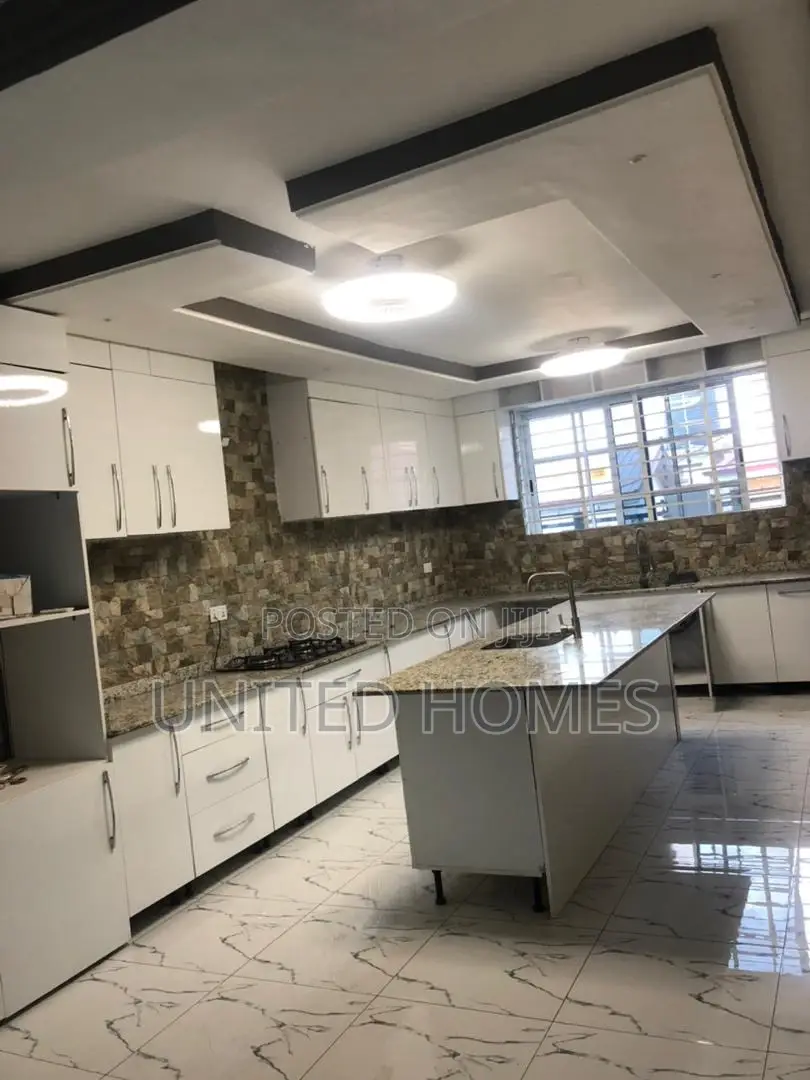 3bdrm House in East Legon for rent