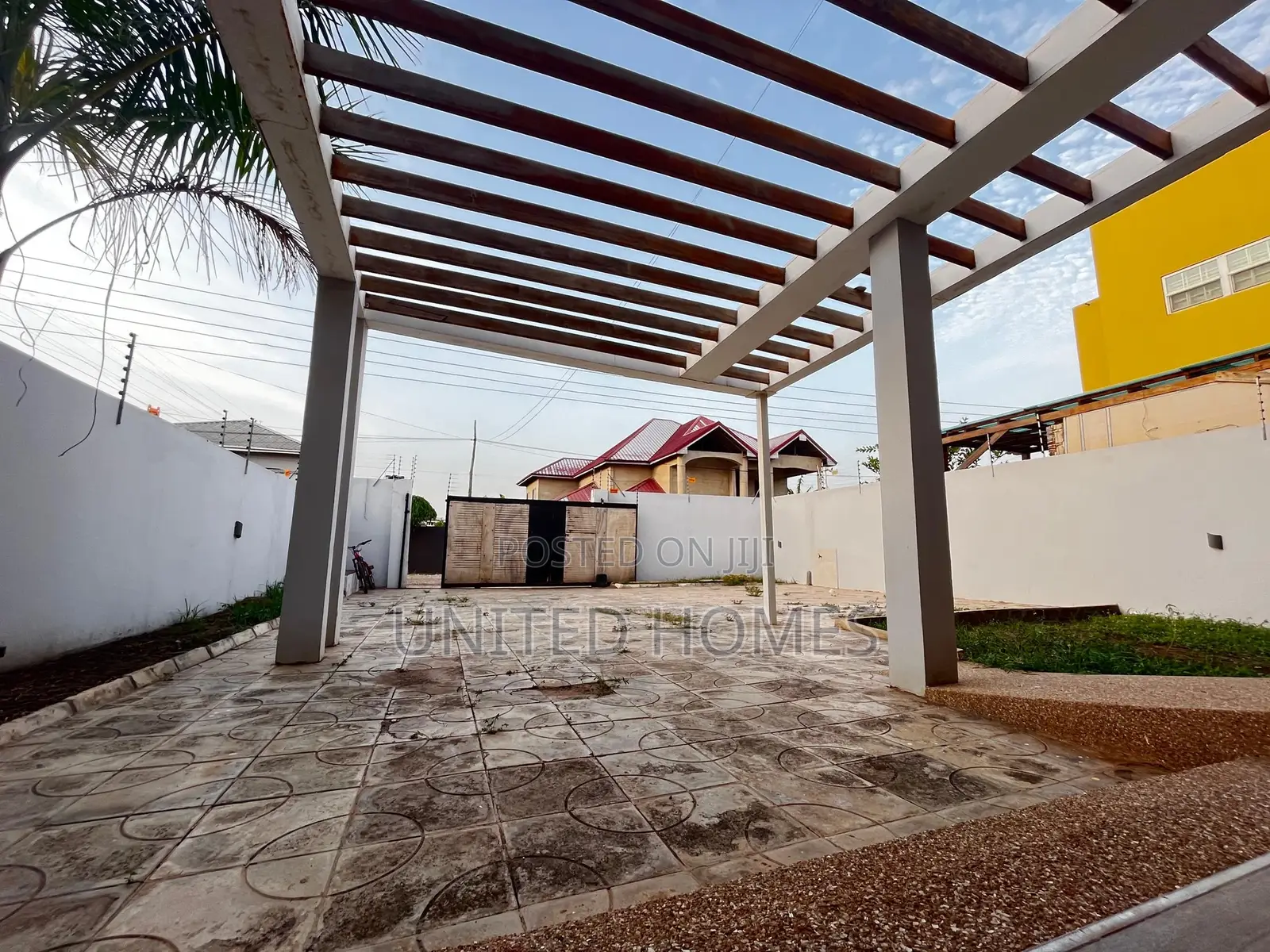 3bdrm House in East Legon for rent