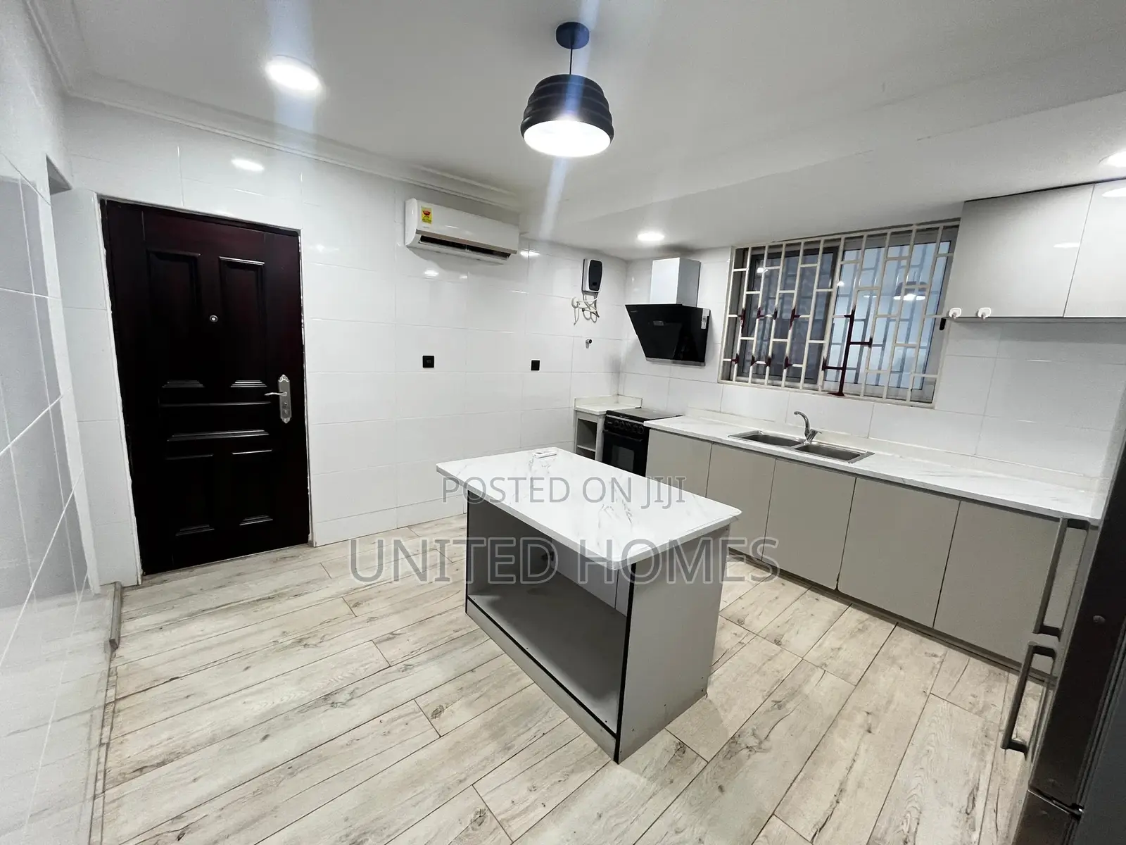 3bdrm House in East Legon for rent