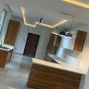 Luxurious Kitchen Cabinet