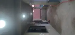 12bdrm House in Mark Estate At, Kumasi Metropolitan for sale