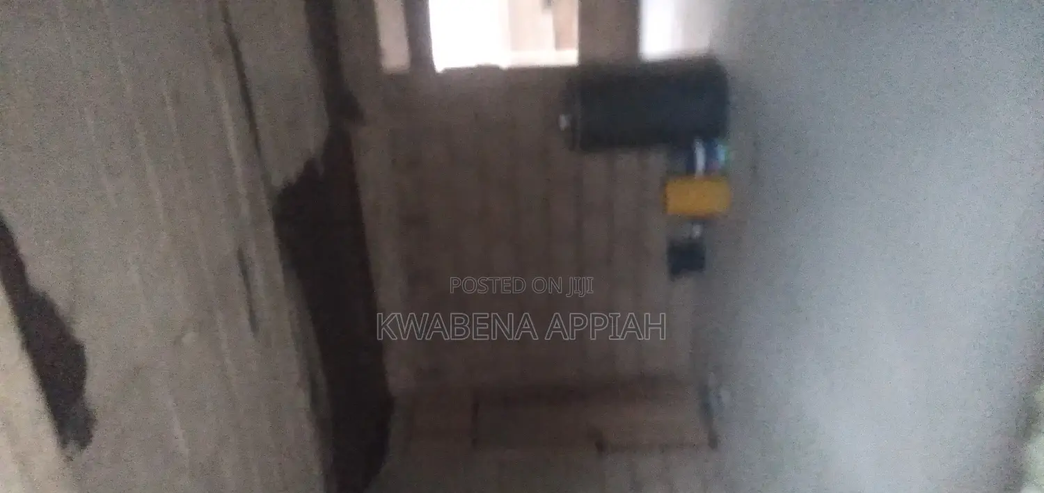12bdrm House in Mark Estate At, Kumasi Metropolitan for sale