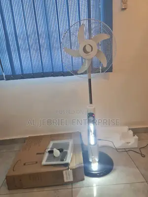 Rechargable Fan Solar and Electricity Charge 16”