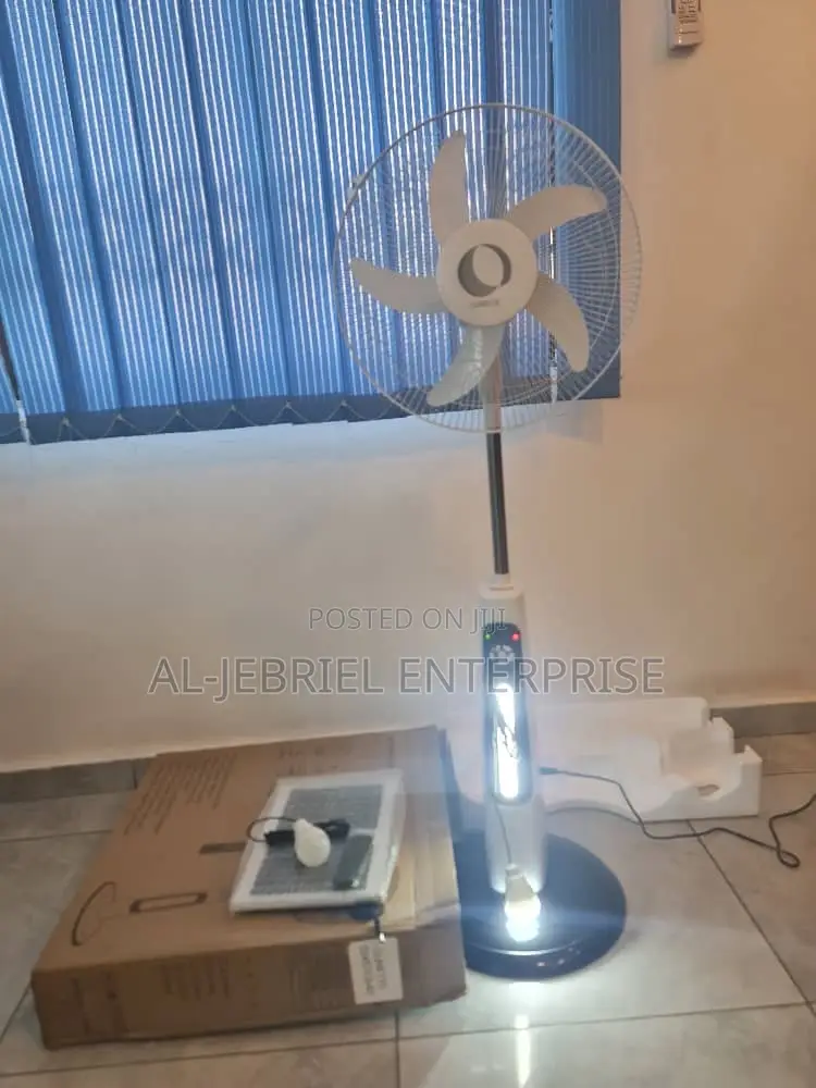Rechargable Fan Solar and Electricity Charge 16”