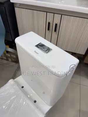 Frencia Water Closet - Master Bedroom Water Closet