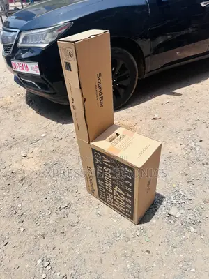 Mesmeric New Black With Woofer Soundbar LG S65Q