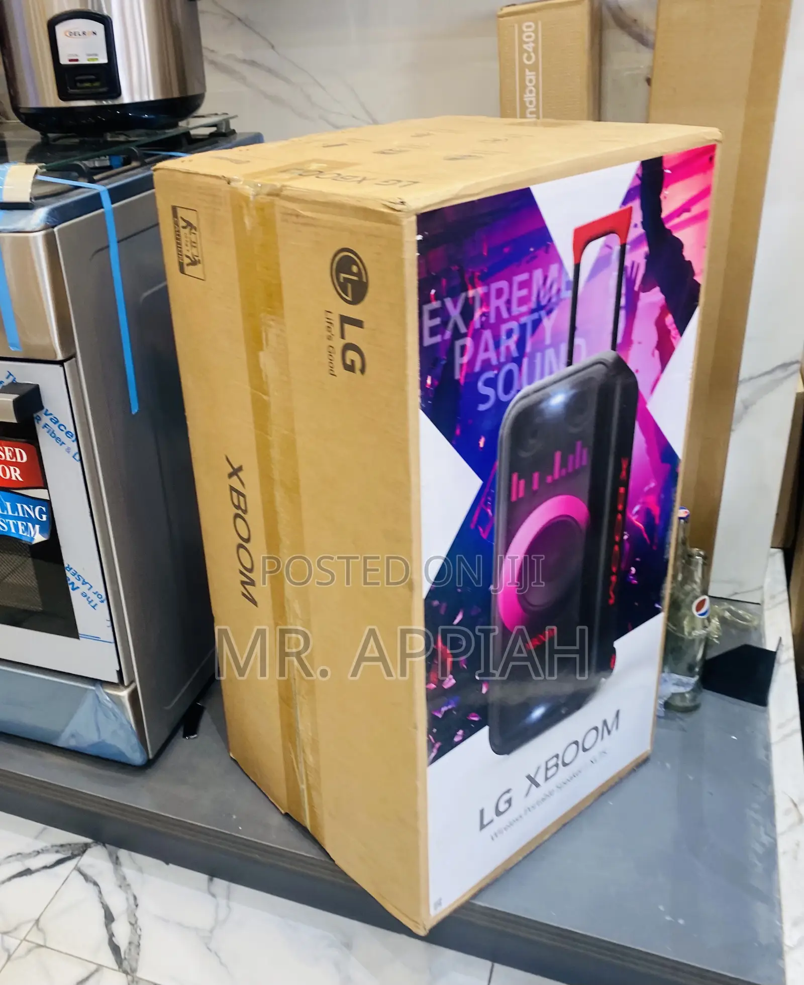 Reliable LG XL7S(Gray) Portable Bluetooth Speaker