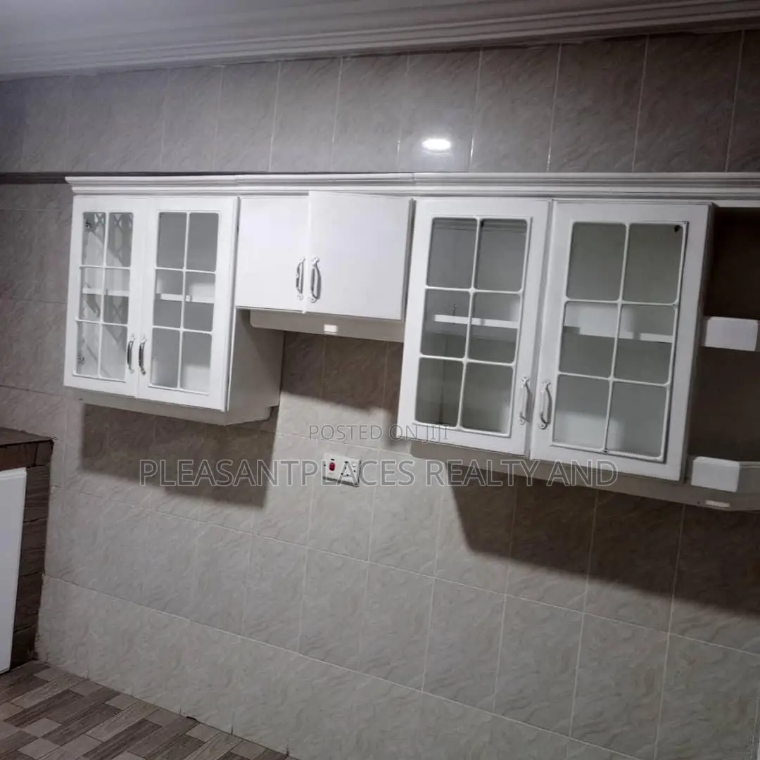2bdrm Apartment in Pleasantplaces, West Legon for rent