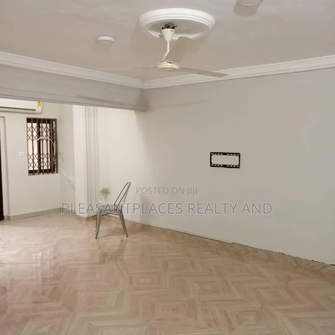 2bdrm Apartment in Pleasantplaces, West Legon for rent